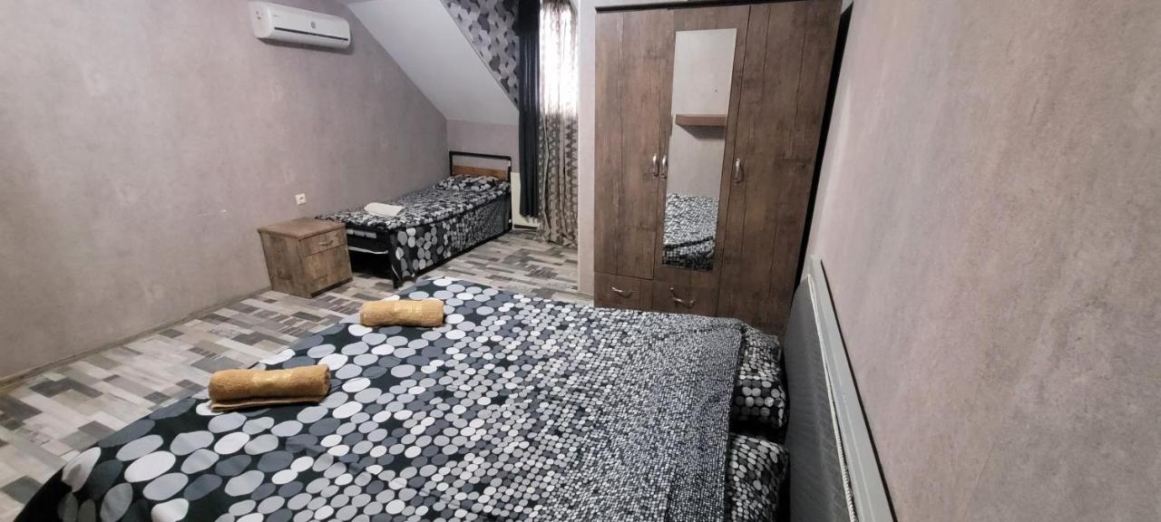 Kiev Hostel Tbiliszi Kültér fotó