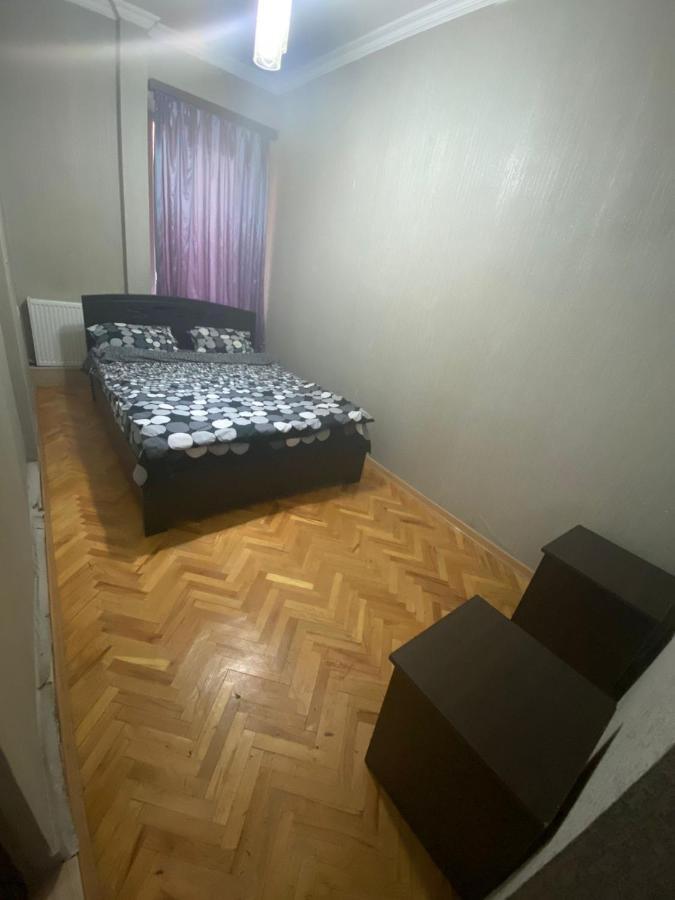 Kiev Hostel Tbiliszi Kültér fotó