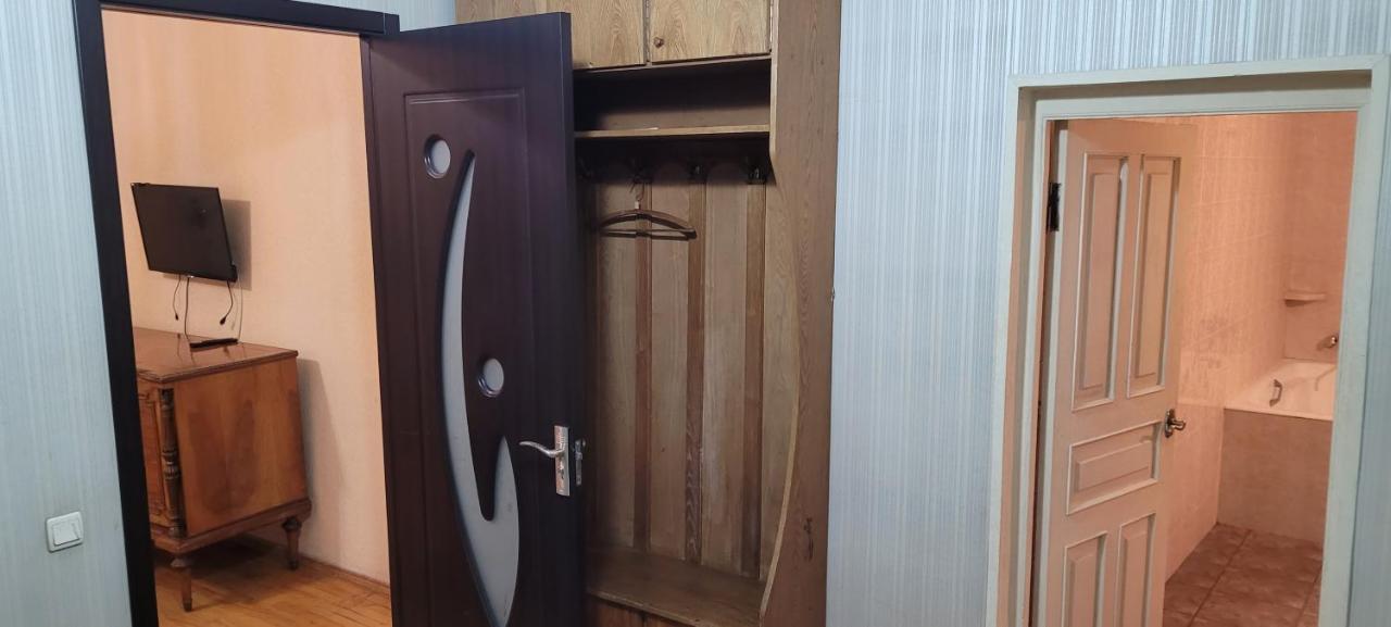 Kiev Hostel Tbiliszi Kültér fotó