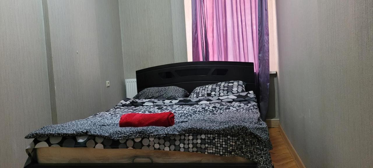 Kiev Hostel Tbiliszi Kültér fotó