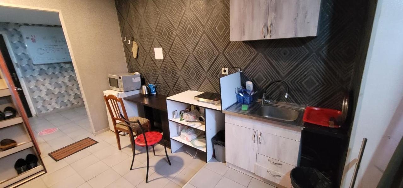 Kiev Hostel Tbiliszi Kültér fotó