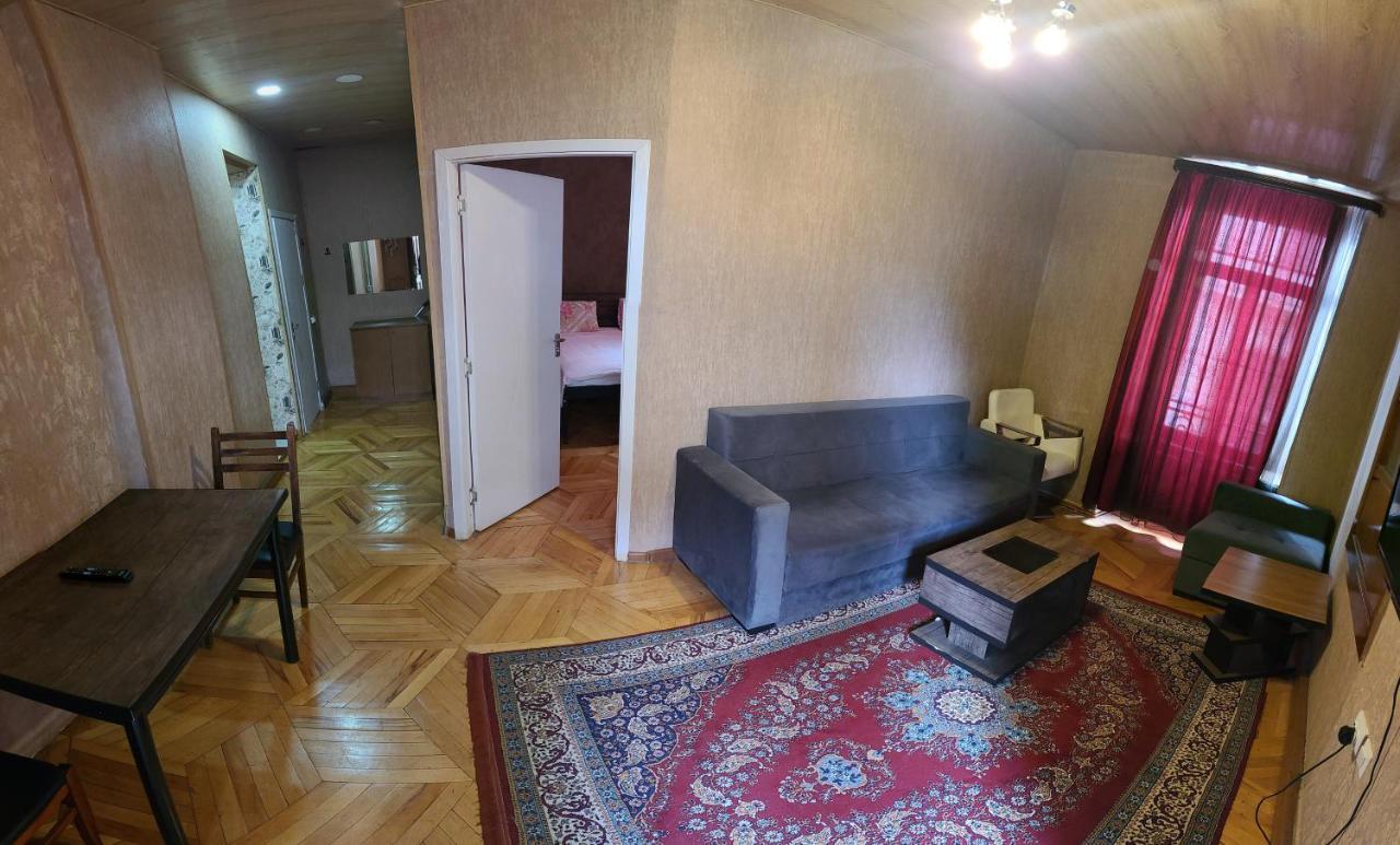 Kiev Hostel Tbiliszi Kültér fotó
