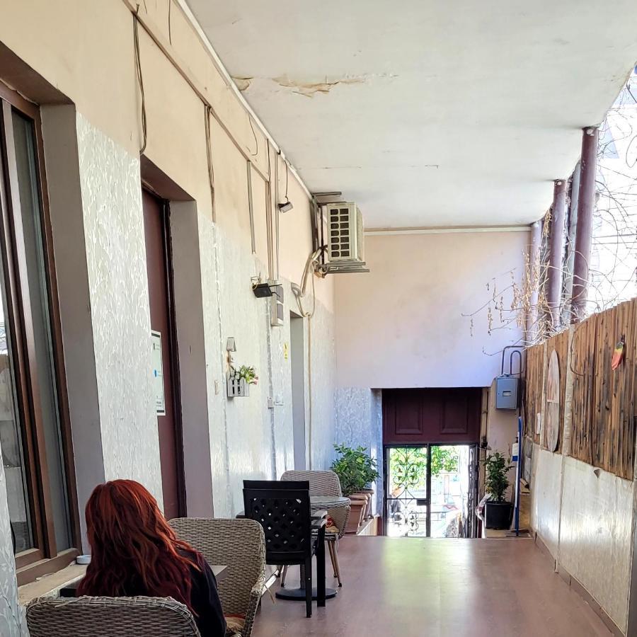 Kiev Hostel Tbiliszi Kültér fotó