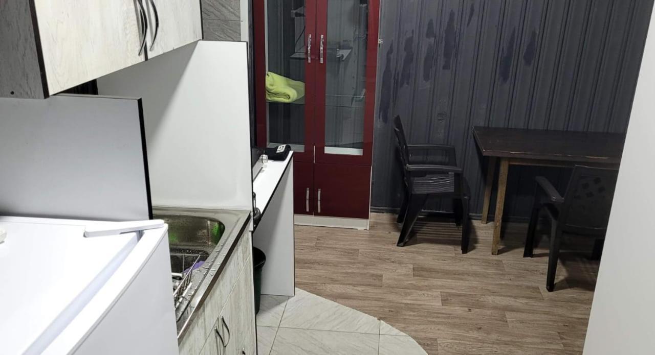 Kiev Hostel Tbiliszi Kültér fotó
