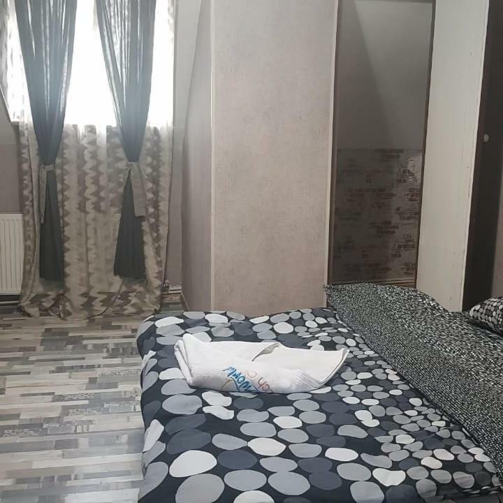 Kiev Hostel Tbiliszi Kültér fotó