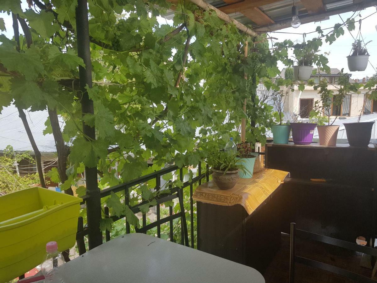 Kiev Hostel Tbiliszi Kültér fotó
