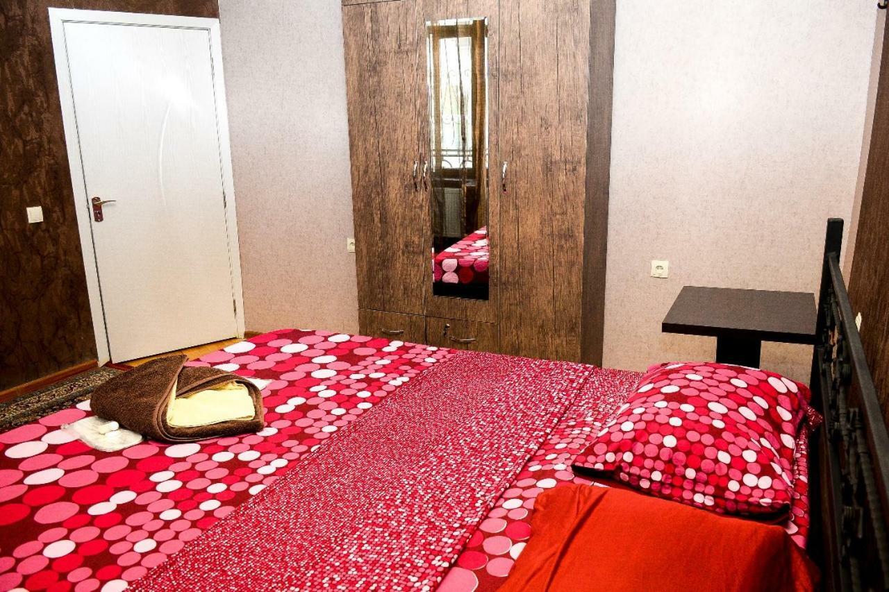 Kiev Hostel Tbiliszi Szoba fotó